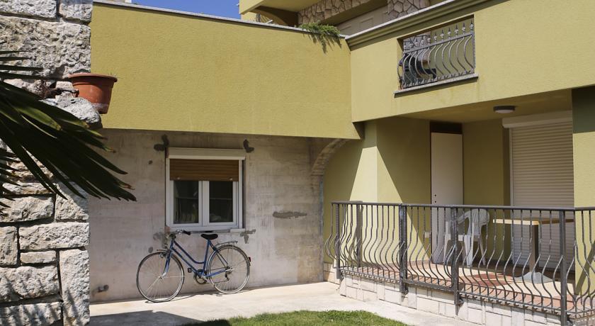 Apartments Mirjana ザダル 部屋 写真