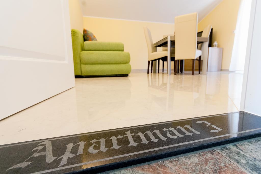 Apartments Mirjana ザダル 部屋 写真